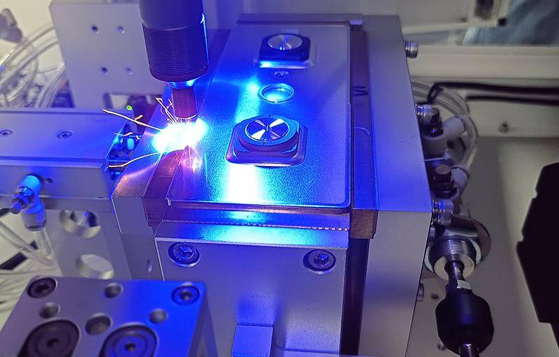 【尚拓激光】新能源电池激光焊接解决方案_搜狐汽车_搜狐网