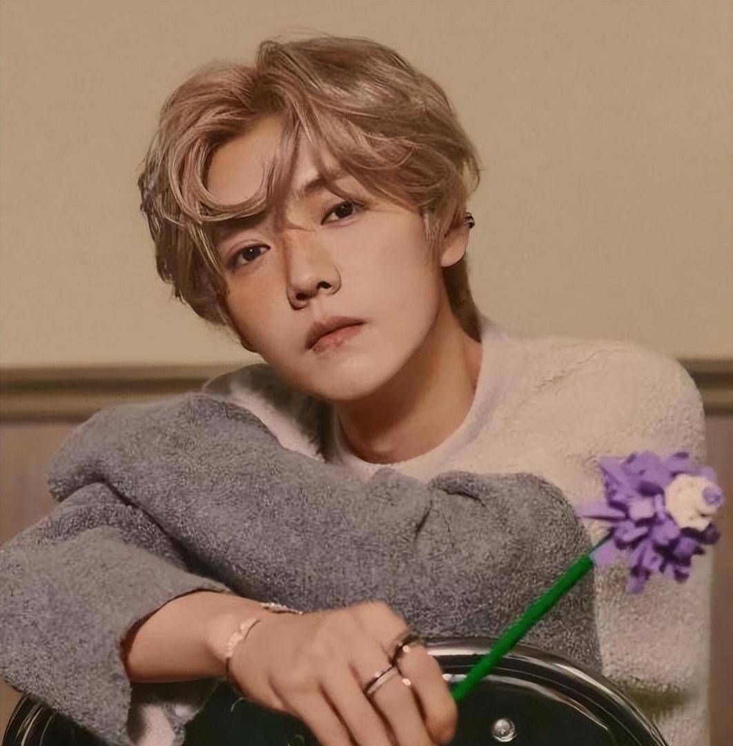 令人唏嘘的归国四子,似乎就鹿晗看淡了,金盆洗手老婆孩子热炕头