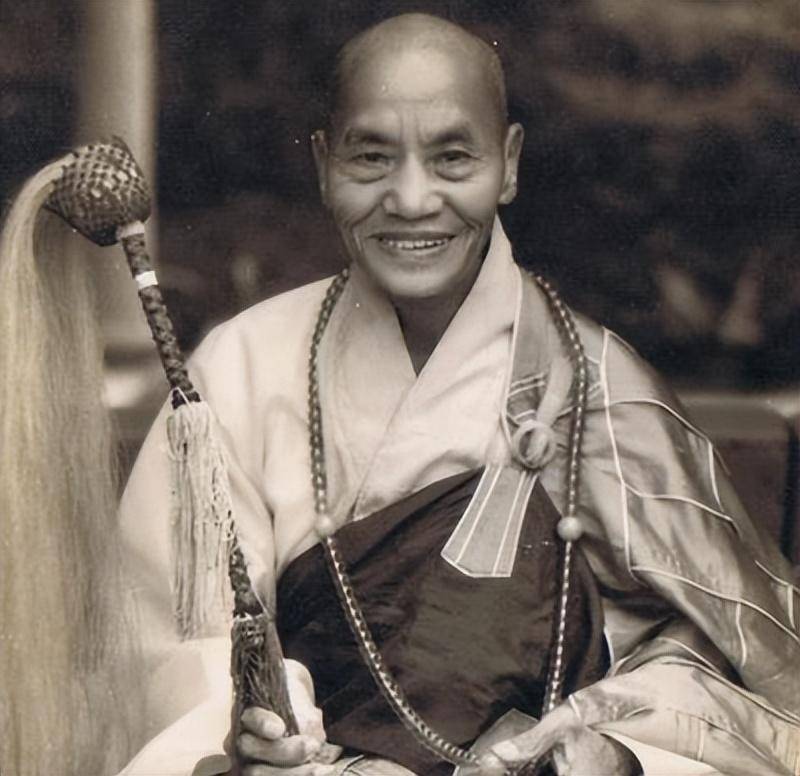 当代高僧广钦老和尚60年夜不倒单,曾教化老虎,猴子给他献桃_寺庙_野果