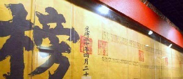 此人虽然是暴君，却为中国增加70万公顷领土，修建一物沿用至今（作品原创部分怎么写）