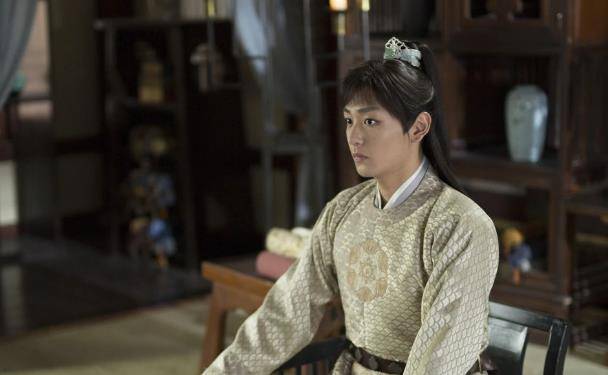 对表演特别认真的向昊,大学间没有接拍一部戏,如今演技让人称赞_作品