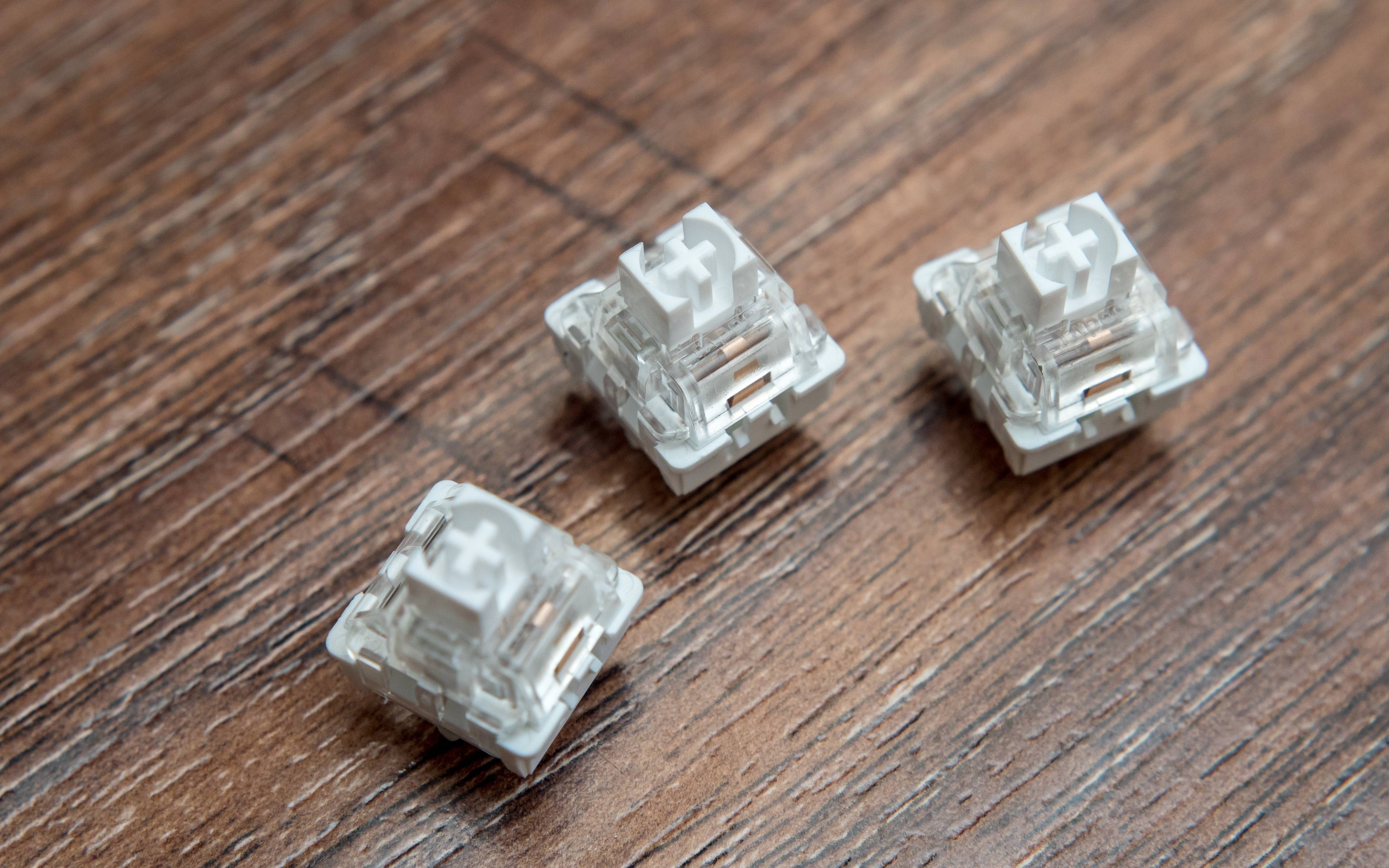 轴体随心换,尽情diy——雷柏v700diy rgb机械键盘开箱_进行_设计_手感