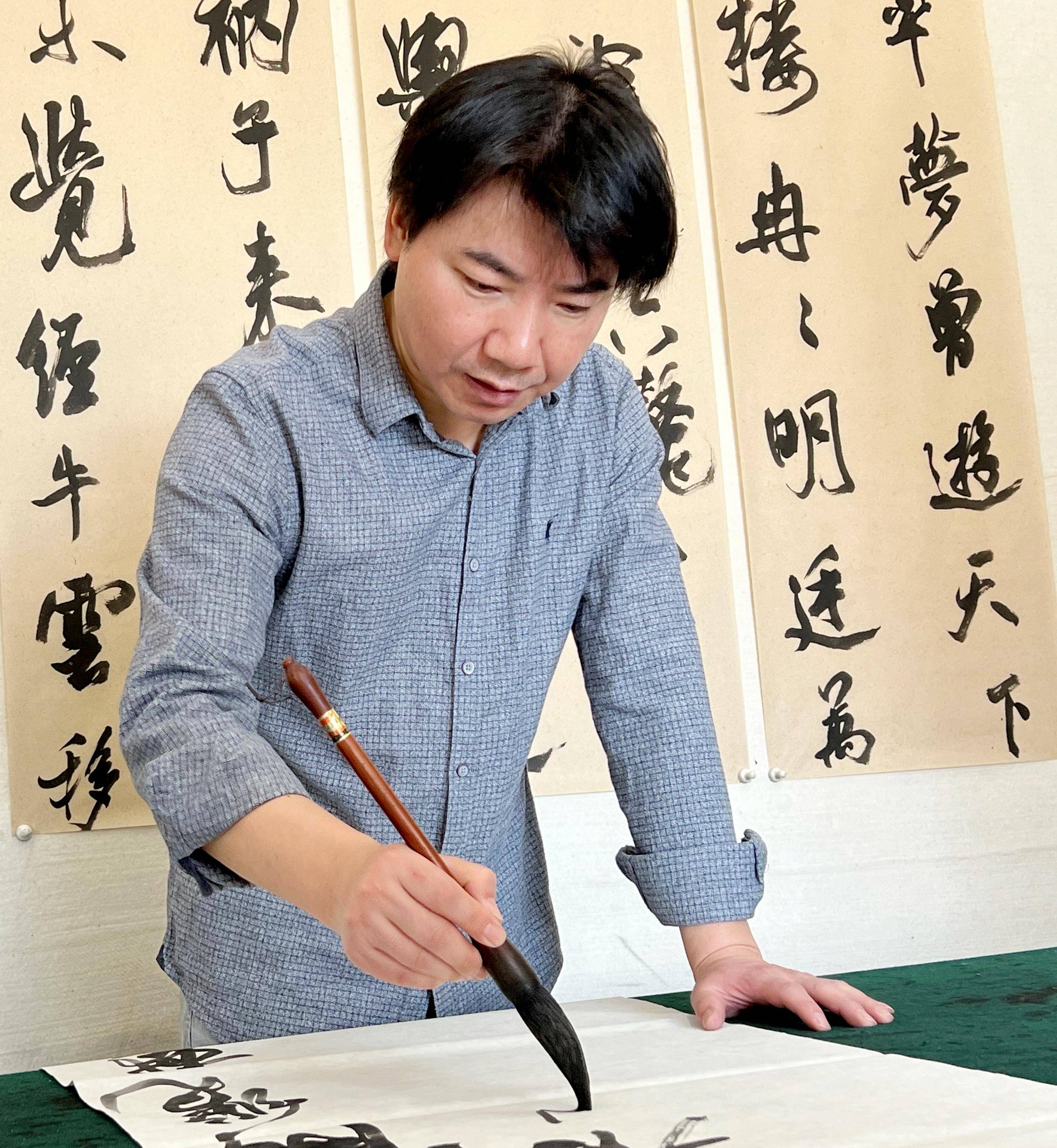 著名书法家张惠民荣获金牡丹奖_国展_什么_全国