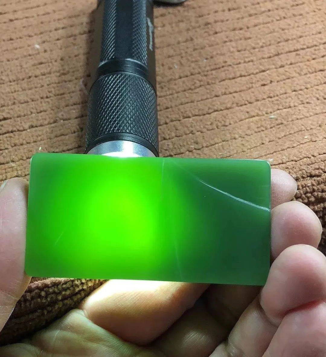 碧玉有没有内幕,知道这些就可以_颜色_菠菜_鸭蛋青