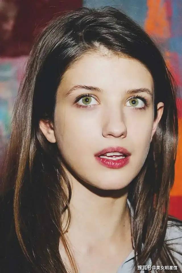 美女明星馆:安娜·奇波夫斯卡娅写真赏_俄罗斯_交易_电影