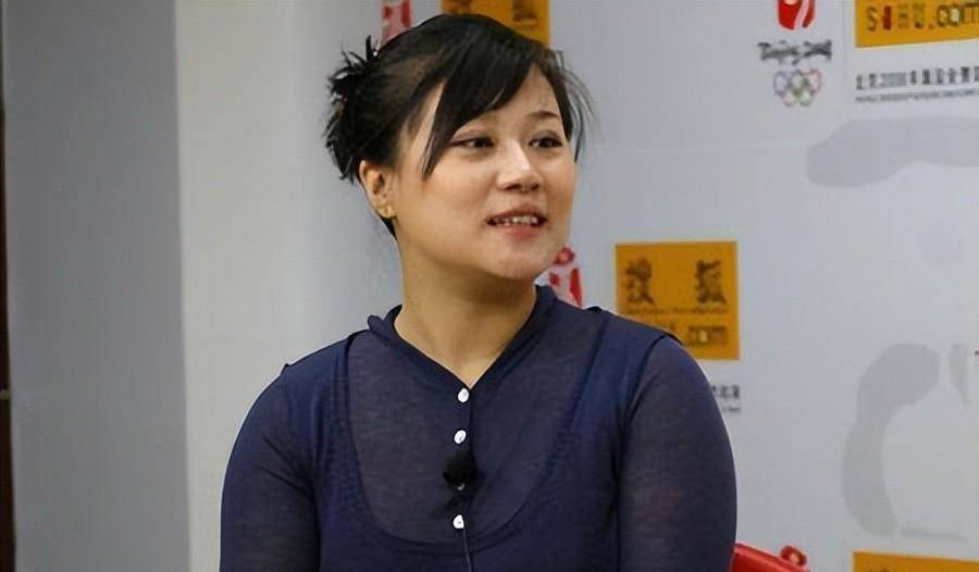 去世18年后,何庆魁回老婆身边,女儿的坚持让人泪目_剧本_张艳茹_小品