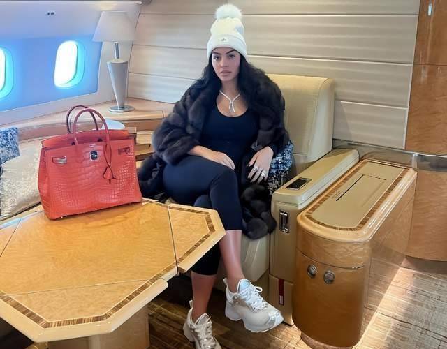 c罗乔治娜分手悬念揭晓,晒图片官宣,38岁仍拒绝结婚_女朋友_家人_回应