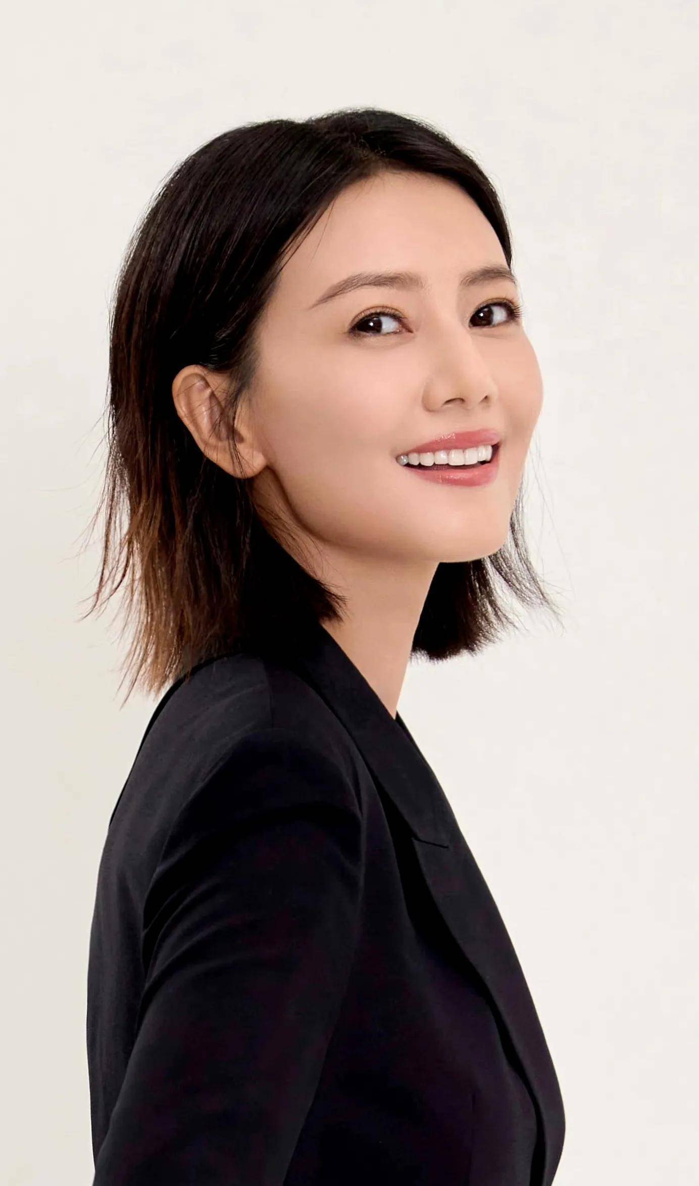 高圆圆 2023年05月04日 精美图集_气质_黑色_黑衣