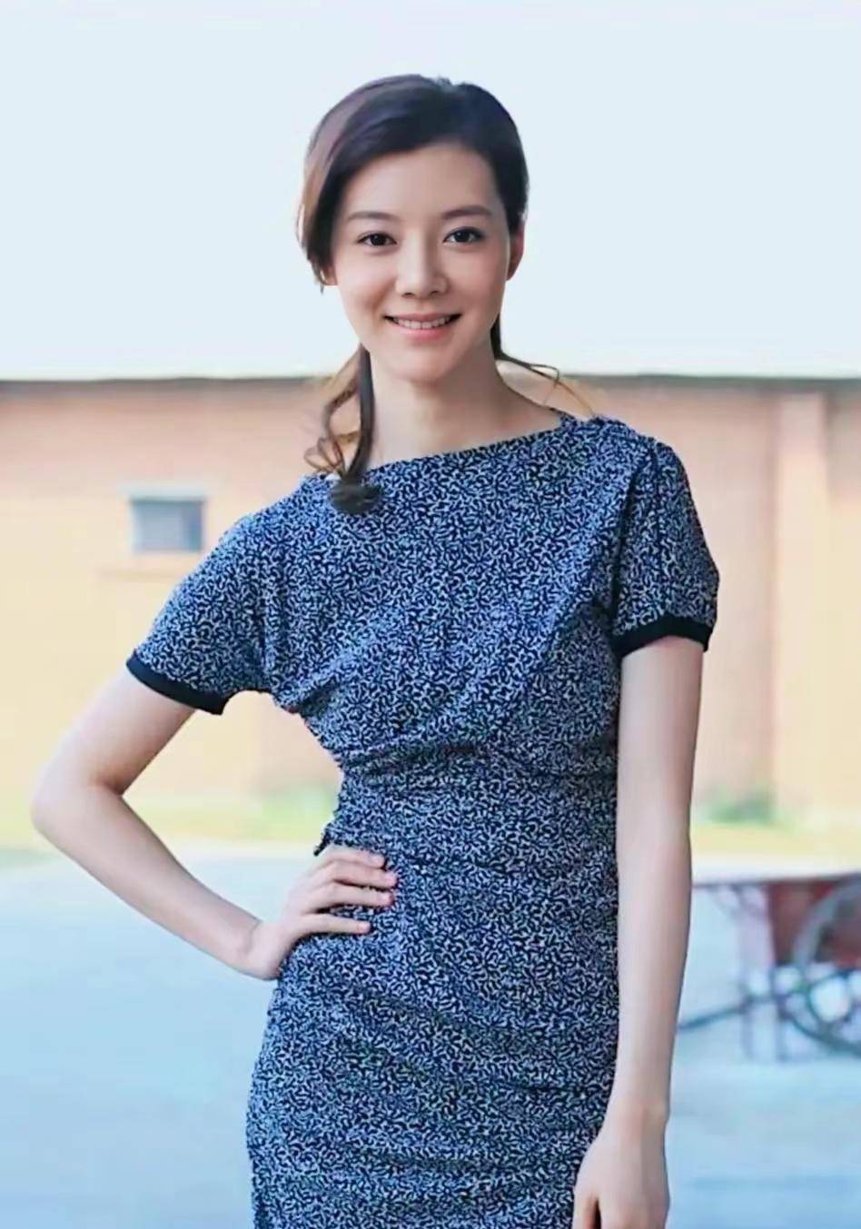 演员车晓:结婚两年后分手,40岁依旧单身,她在追求什么?