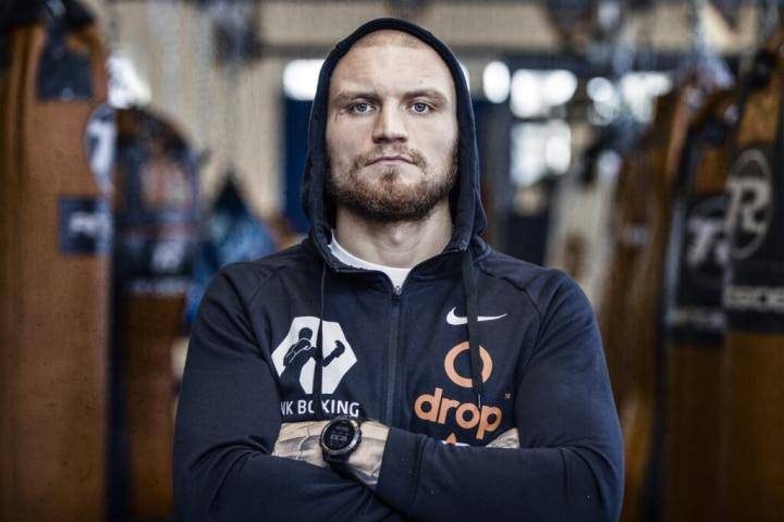 老拳王格沃兹迪克在墨西哥复出,第六回合tko对手获胜_比赛_世界_进行