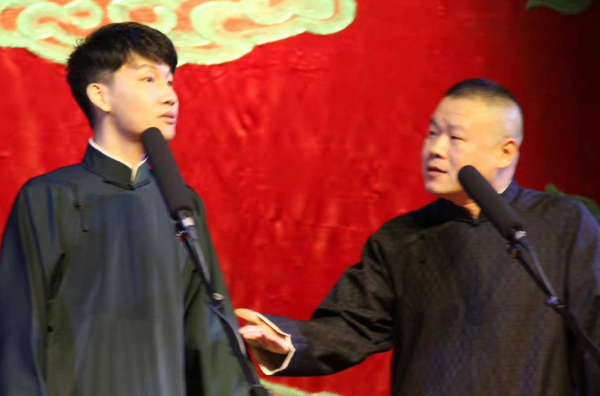 岳云鹏刘筱亭师徒天桥德云社同台,自曝已开始准备舞台_岳岳第_电视