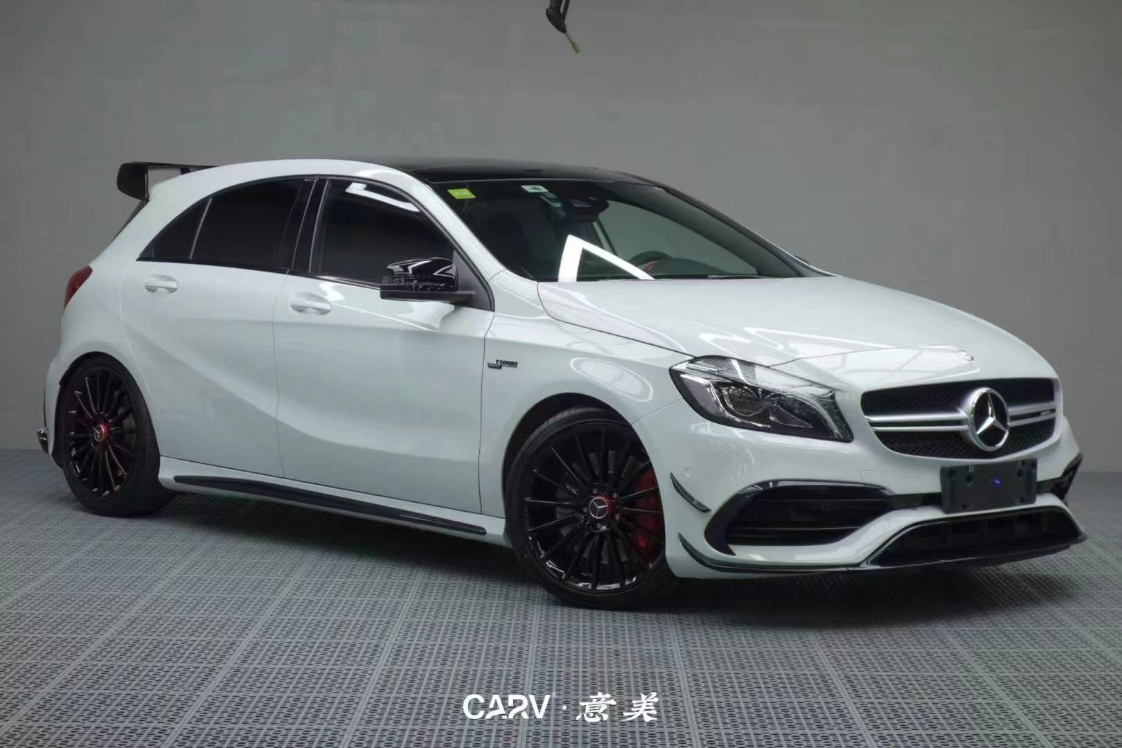 奔驰a45卡孚改色膜白金细花白,晶莹透亮带着冰凉_搜狐汽车_搜狐网