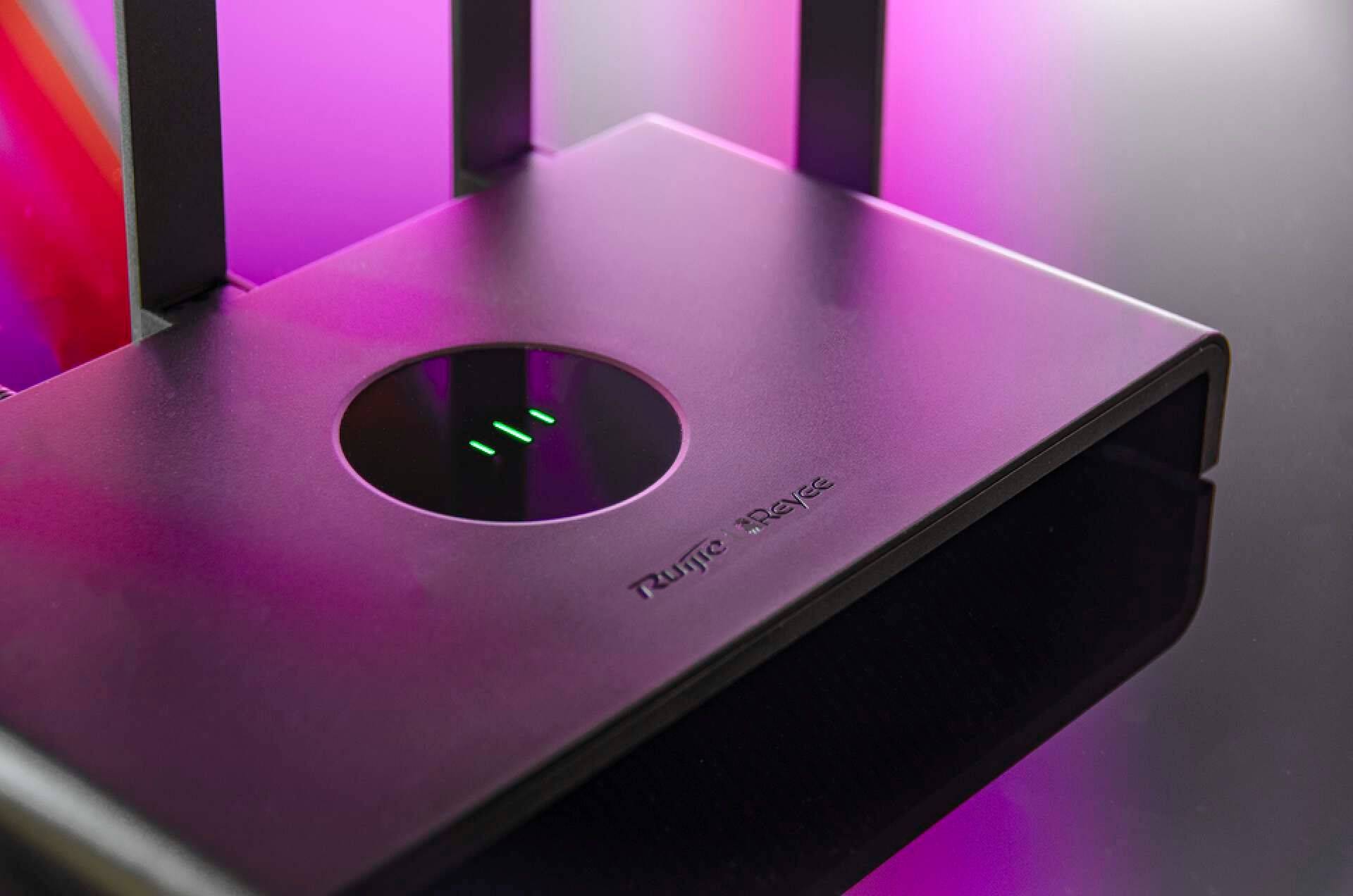 锐捷小钢炮,性价比领先的AC1300无线路由器