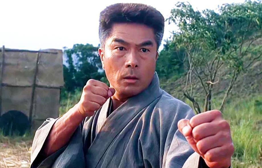 之后在1972年的时候他正式进入邵氏公司,不过在邵氏待了不到一年仓田