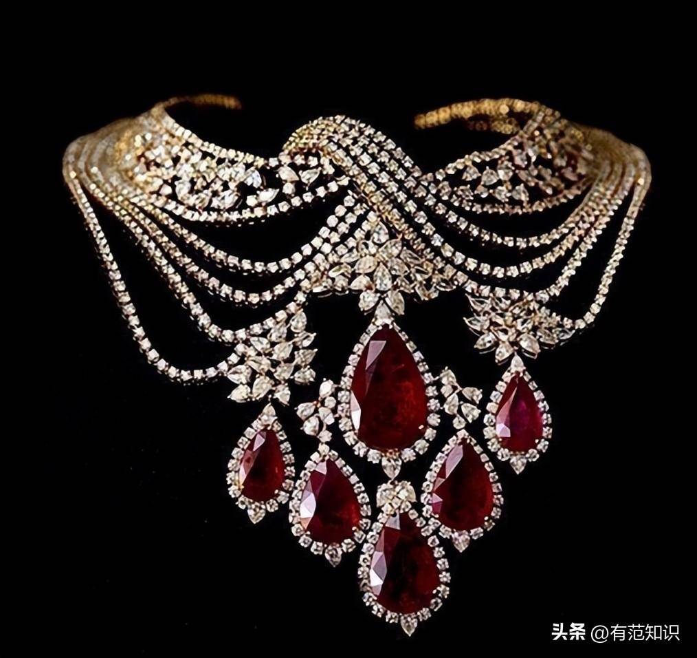 意大利文艺复兴时期珠宝的风格:见证了工艺及设计的三个阶段跨越_文化