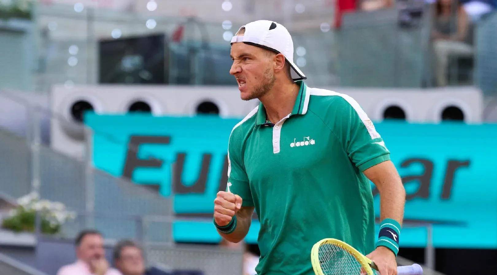 斯特鲁夫未能从黑马逆袭成王子拿下首冠,目送阿卡将重返球王宝座