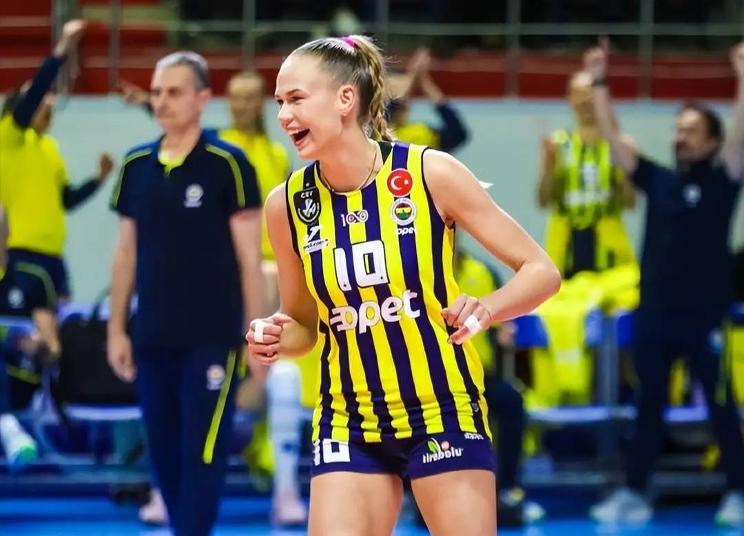 博斯空砍19分难救主,决赛伊萨1-3输给费内_失误_一传_双方