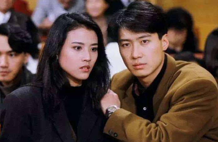 芷若"周海媚:年轻时为情所困,如今独身一人反倒自在_发展_工作_黄日华