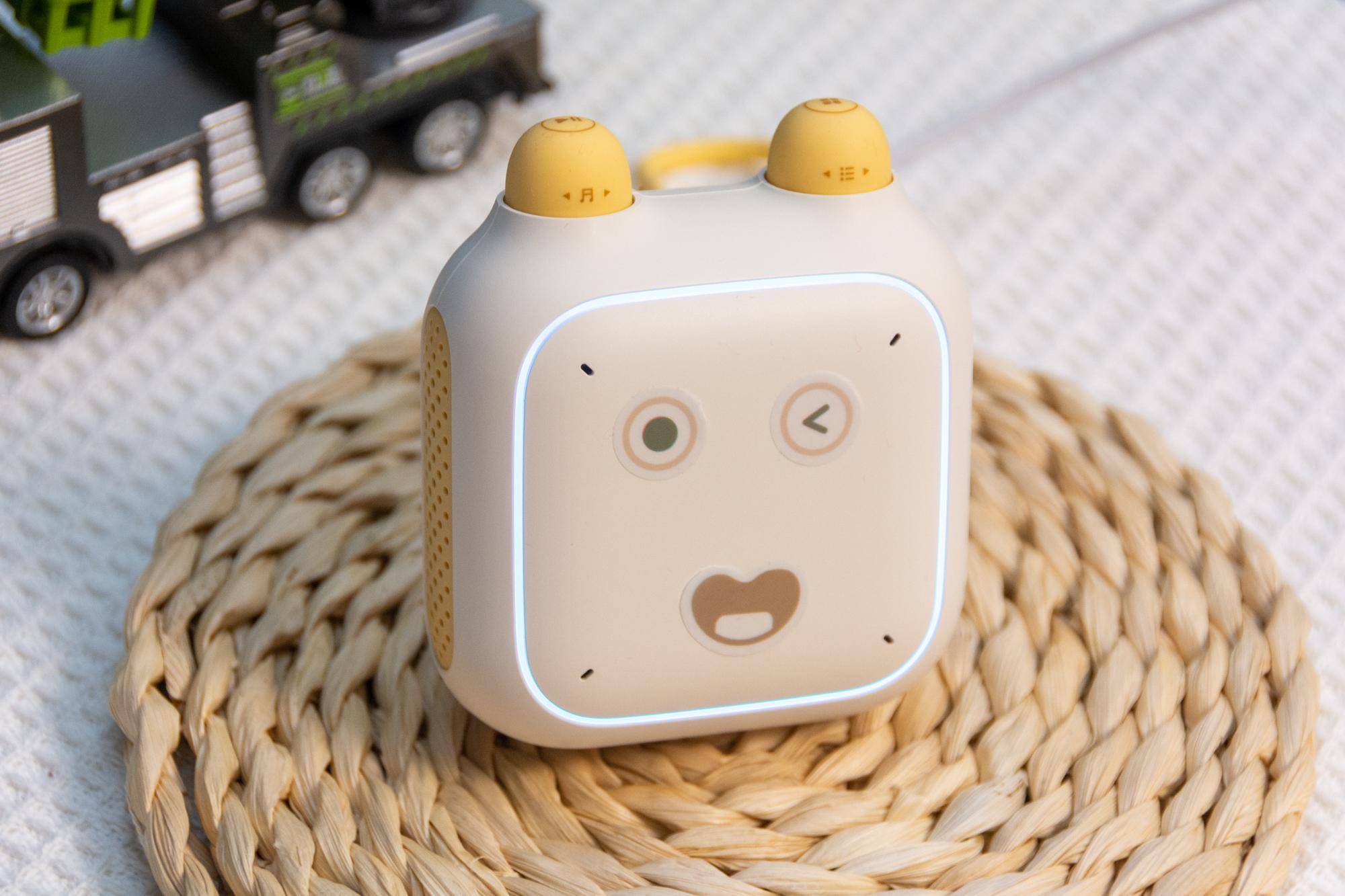 3-6岁如何选择故事机 小爱音箱儿童版 有何不同_宝宝_语音_内容