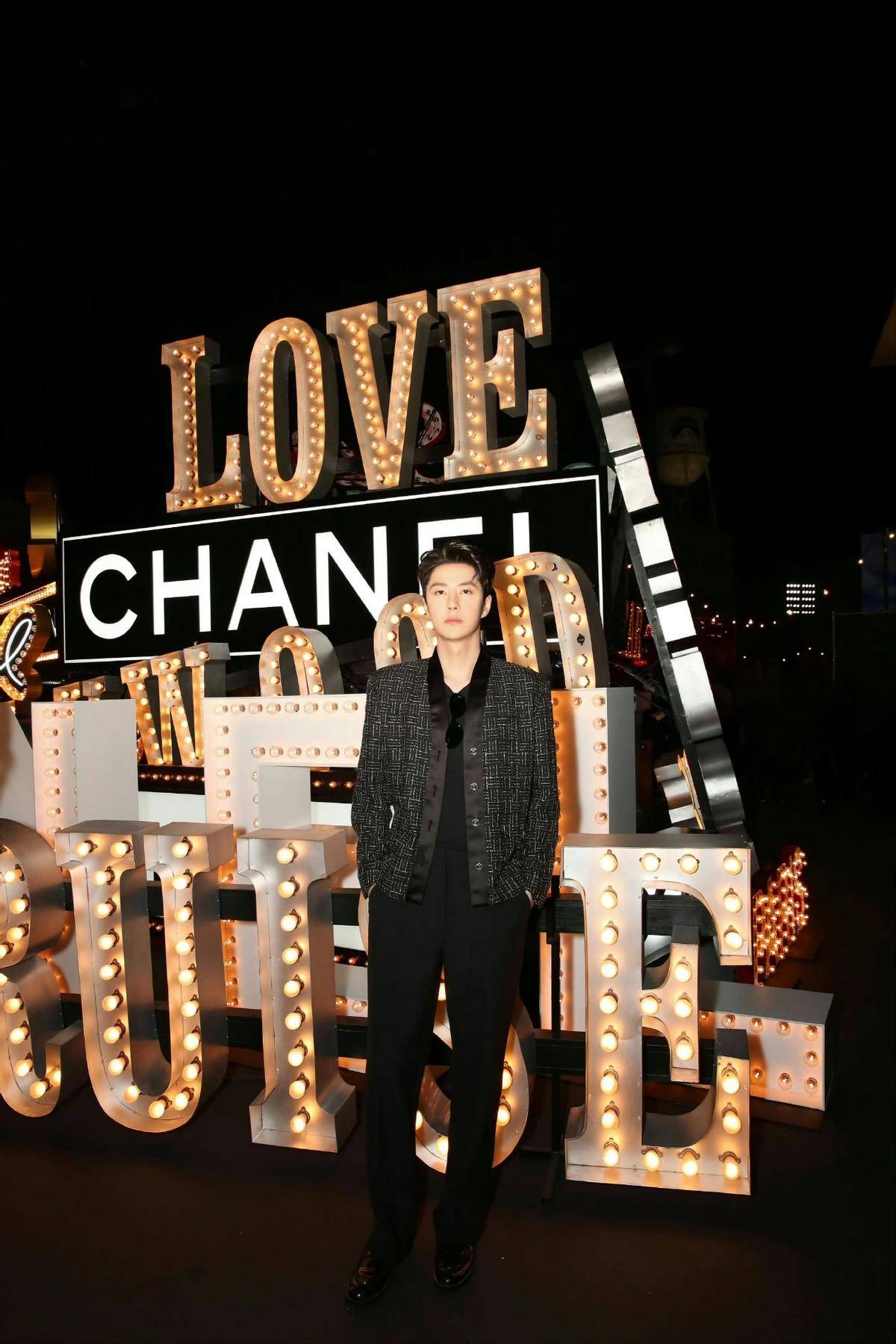 周迅王一博权志龙压轴看秀,"人间香奈儿"回归_造型_黑色_外套