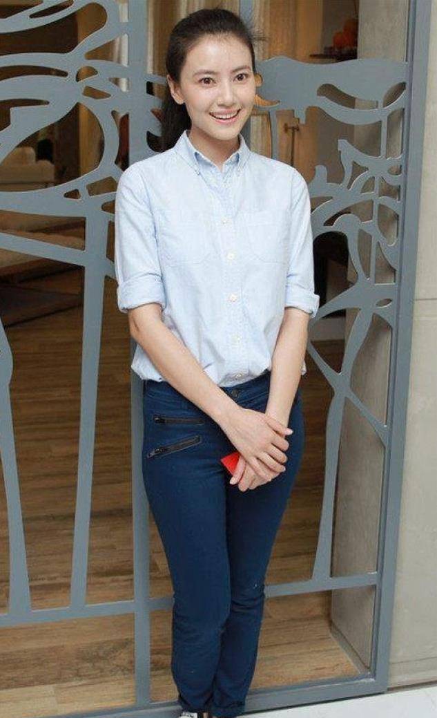 娱乐圈的"犀牛腿"女星,杨紫腿粗的不忍直视,高圆圆精修都难救!