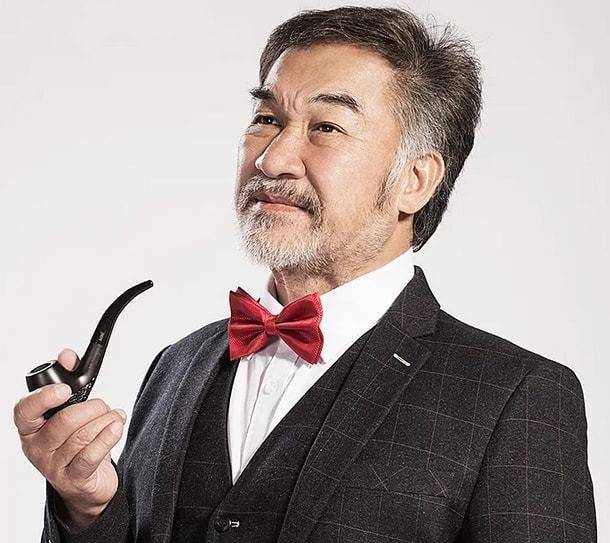 74岁梁家仁与友人打篮球依旧活力满满,网友辣评:不愧是功夫巨星_游戏