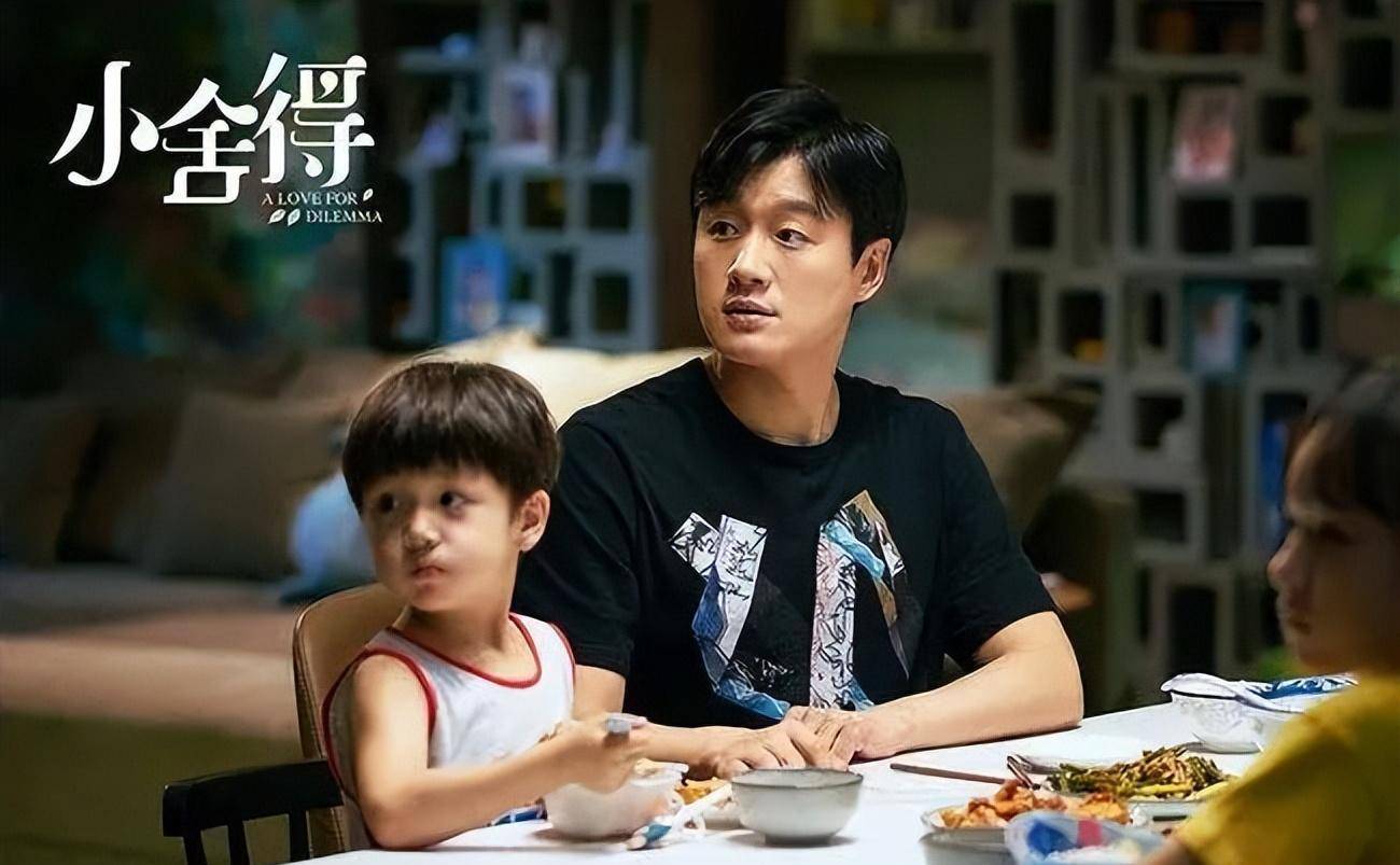 力压黄磊不输邓超,22年无绯闻,不胖不油腻,他才是中年男星标杆_佟大为