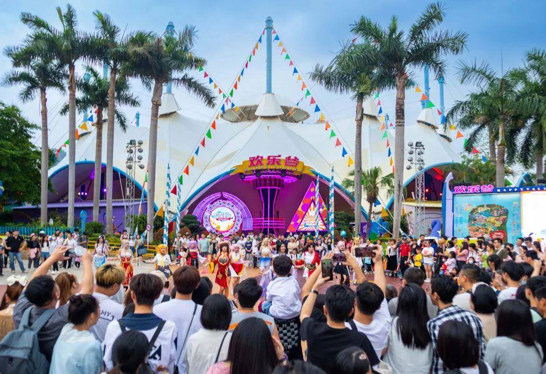 刚刚过去的"五一"假期,华侨城旗下的欢乐谷连锁主题公园,襄阳华侨城