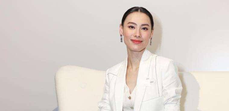 梁洛施:不后悔为李泽楷2年生3个男孩,只想做个好妈妈_杨紫琼_公司