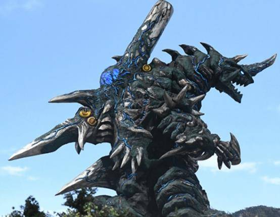 奥特曼:金古桥新形态到来,狂野战车配合五连高射炮,帅呆了!