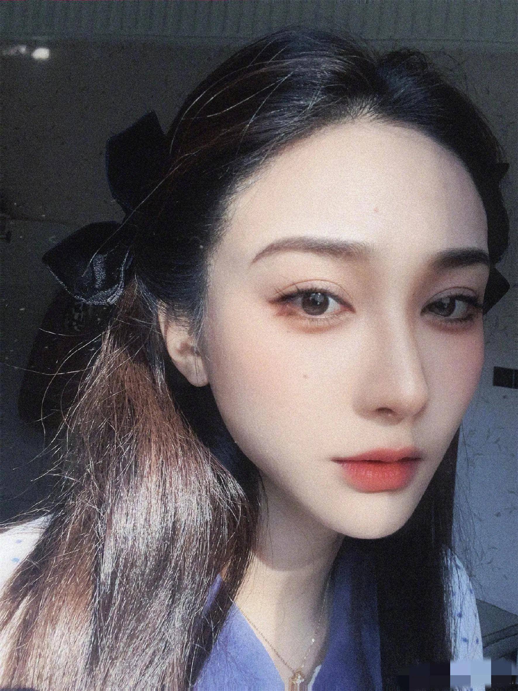 浪姐作精陈冰被称麦门公主背景权势滔天连芒果台都要给面子