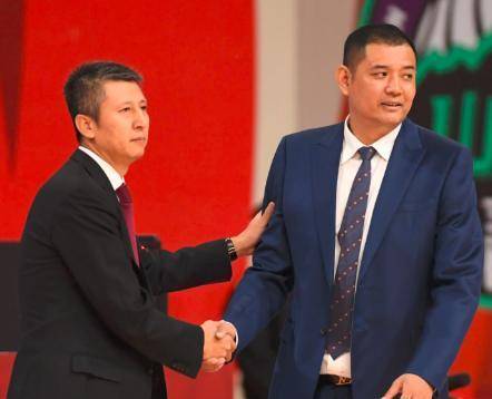 巩晓彬2旧人命运不同,1个打出名堂却遭弃,1个获得青睐重出江湖_莱登