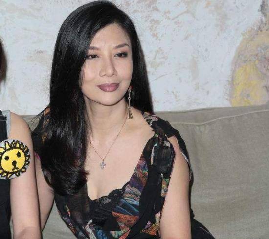 天后"吴家丽:曾拒绝成龙追求,洁身自好如今57岁却成这样_电影_刘德华