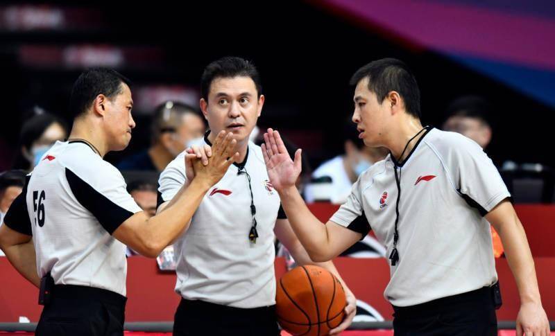 cba再度重磅出击,并重罚楼明,这次看你怎么飞_cba公司_事情_裁判