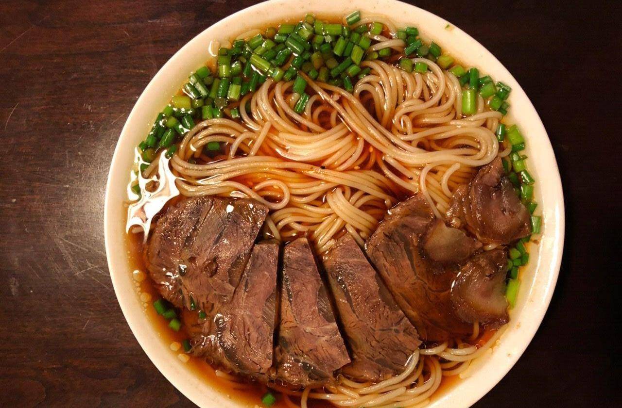 简单版卤牛肉,其实做起来并没有那么难,一看就会,百吃不厌_电饭煲