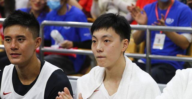 广东首钢酝酿重磅交易胡明轩单换范子铭_内线_本赛季_数据