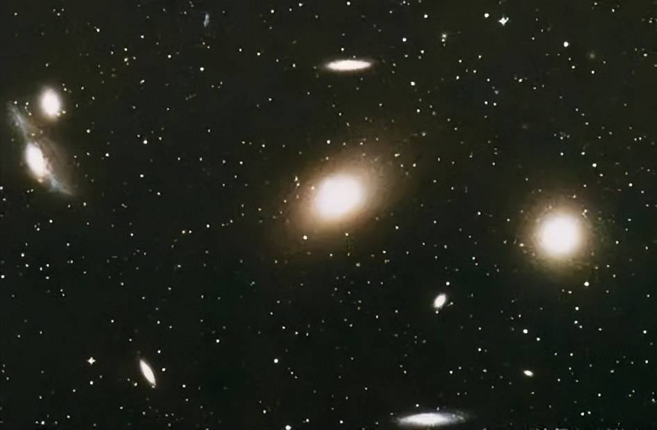 科普系列:飞向宇宙的边缘,第十五站,流放的星系赛格瑞2_黑洞_银河