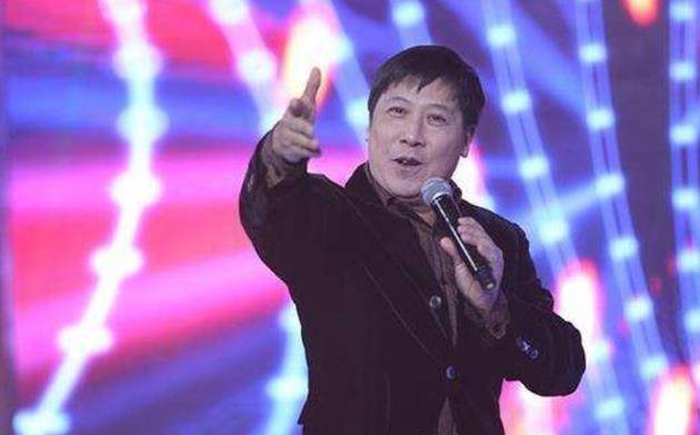 54岁梦鸽前男友曝光,是大家熟悉的歌圣,和老哥联系还不一般_魏金栋