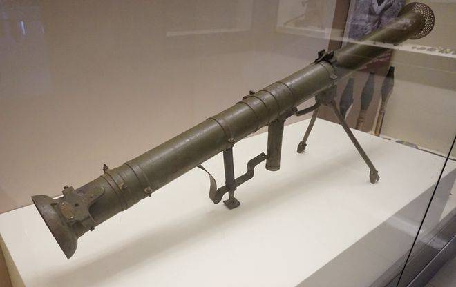 在朝鲜战争中大放光彩的51式火箭筒:解放军自研的第一款火箭筒