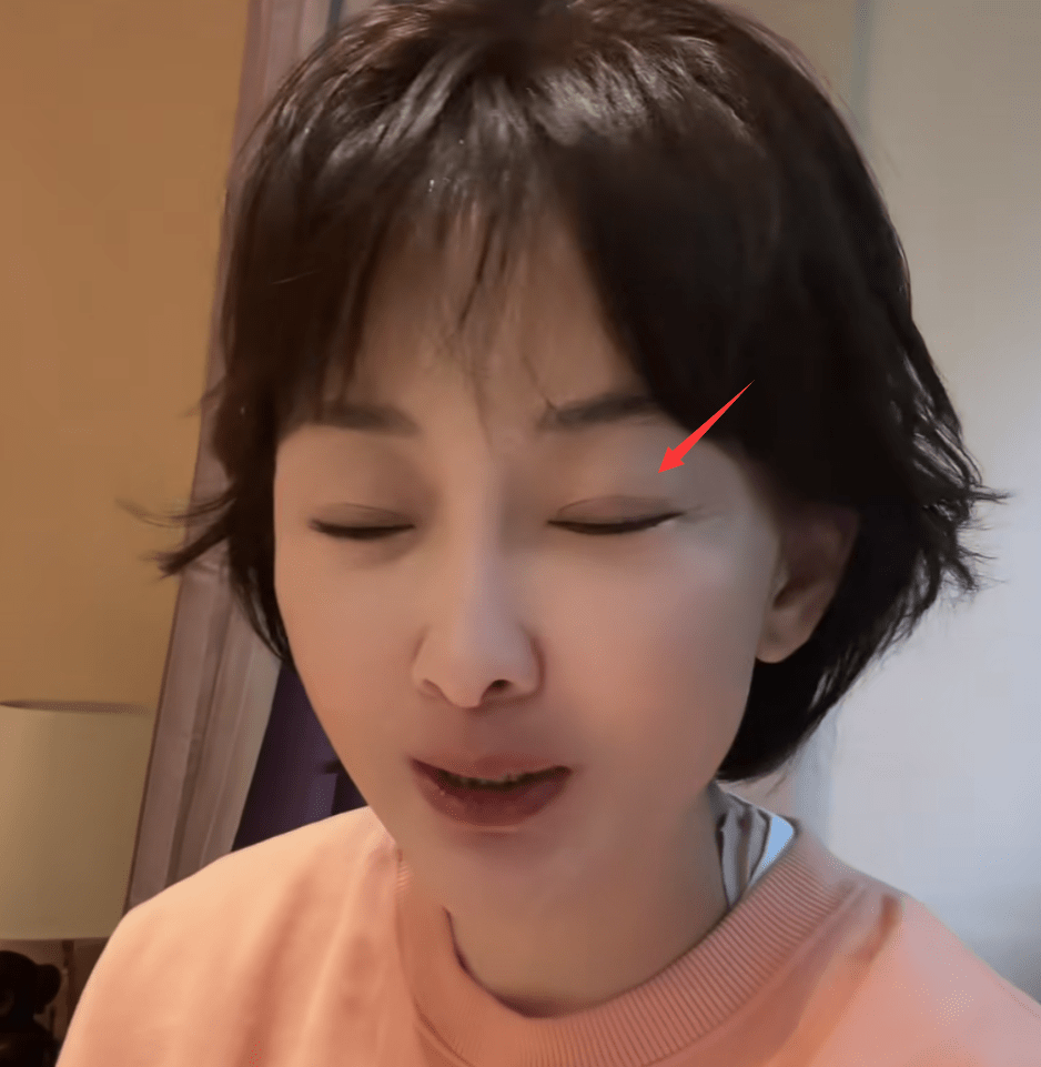 原创49岁牛莉整容失败,脸僵模样大变难认出,评论区沦陷本人发声回应