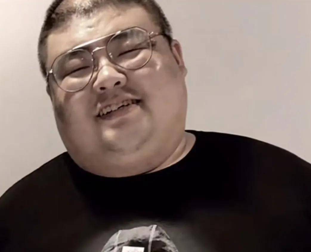 网红胖猴一切结束,体重回升到600斤危及健康,教练表示救不了_训练营