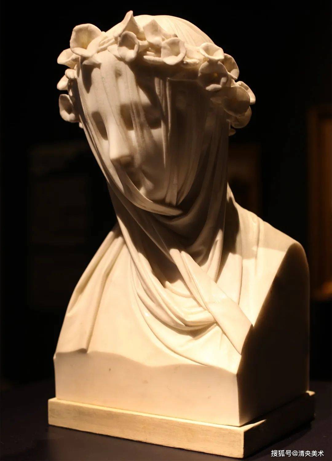 藏在大理石下的绝美人体