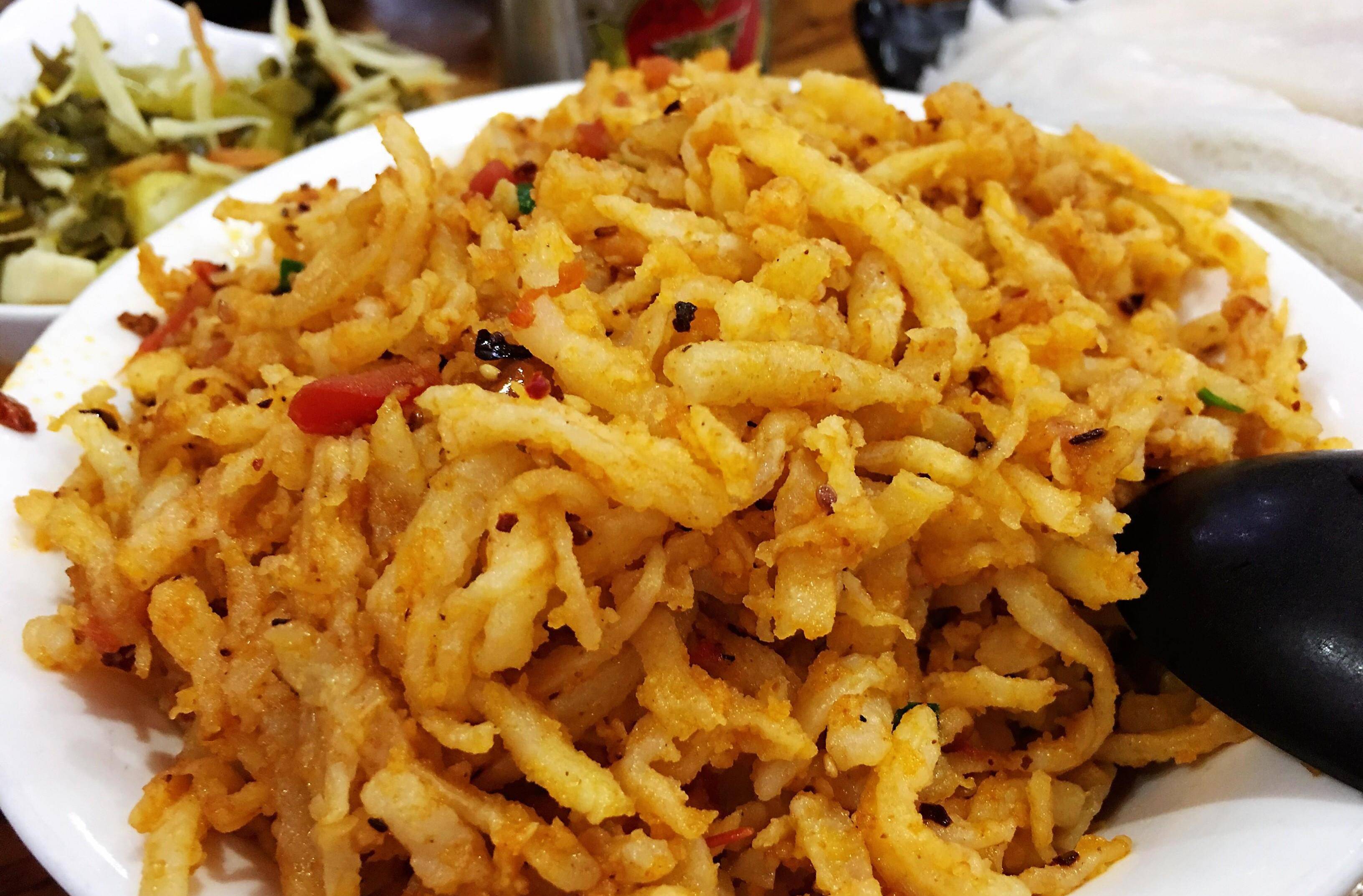 花50元就能吃好的4种陕北特色小吃,经济实惠,吃了还想吃_饸饹_煎饼