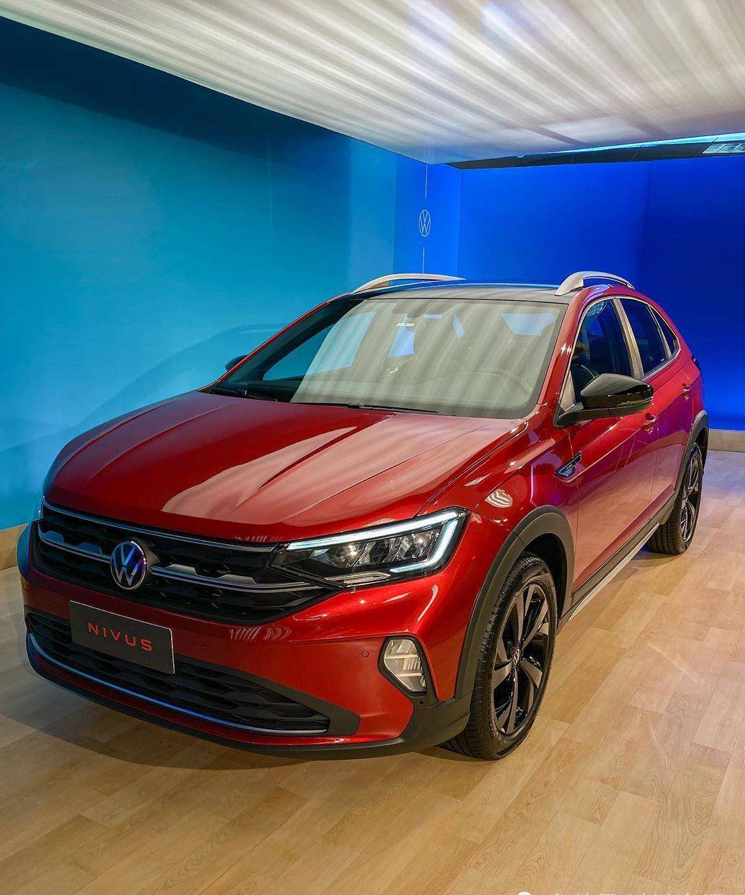 大众nivus的实车看上去非常有质感,它和大众以往的车型的设计语言不同