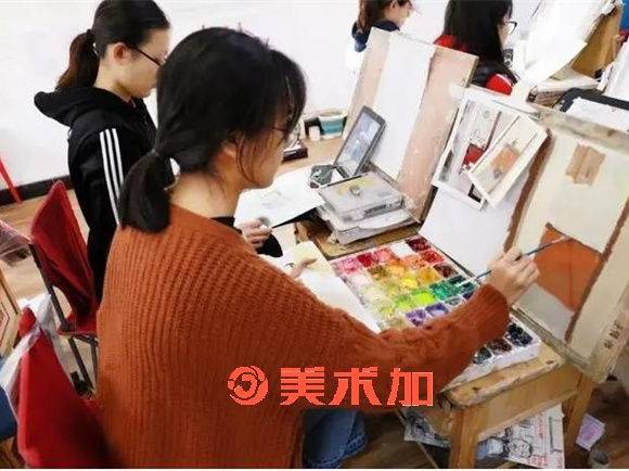 美术网课班哪个比较靠谱?_课程_绘画_基础