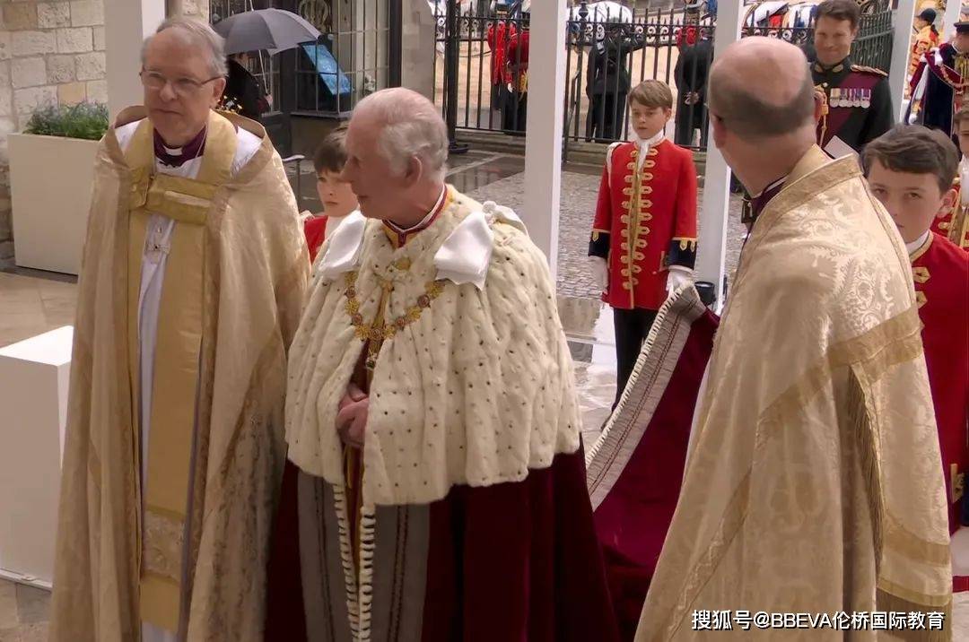 查尔斯国王加冕图片见证历史,70年首次加冕礼全程高光!