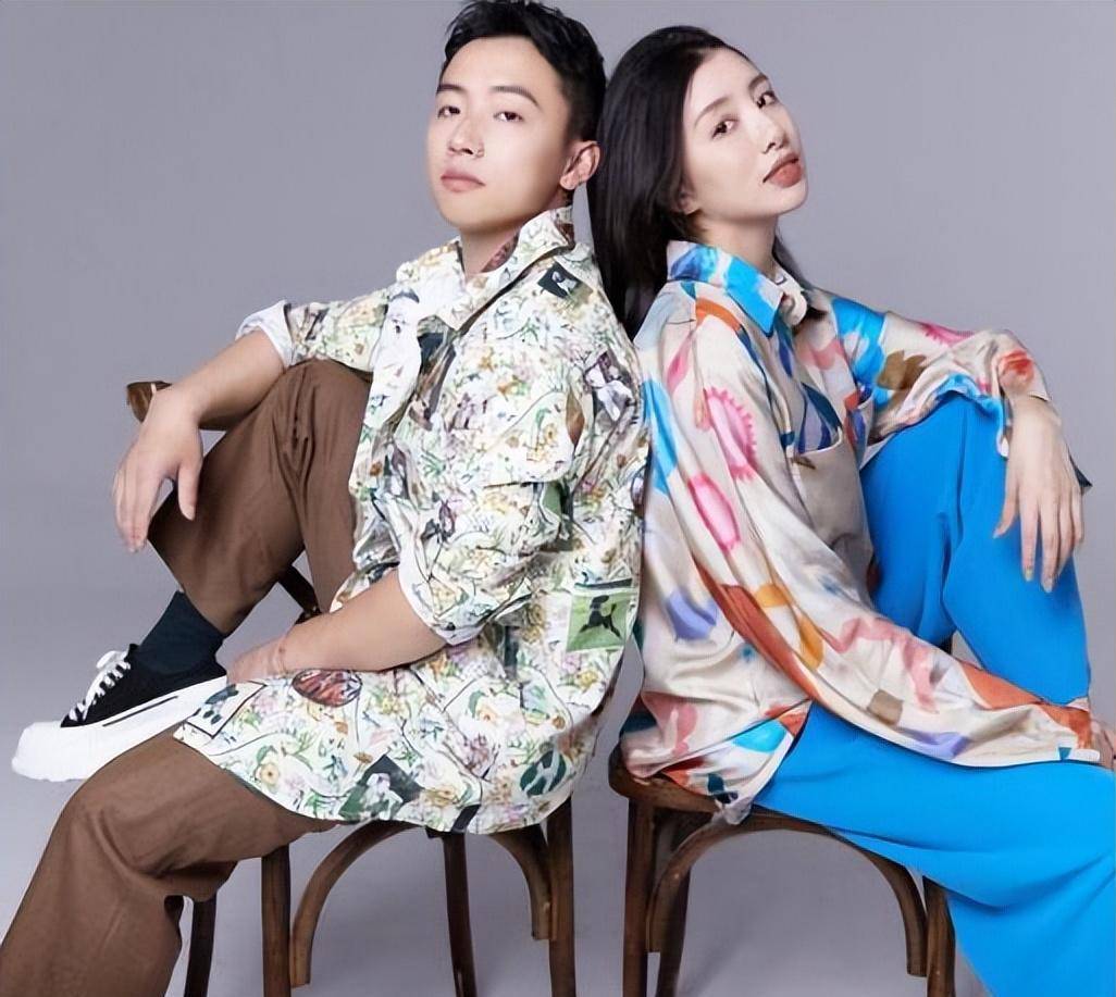 周捷秀与邹凯的时尚大片,相爱14年始终如初令人羡慕_女儿_孩子_父亲