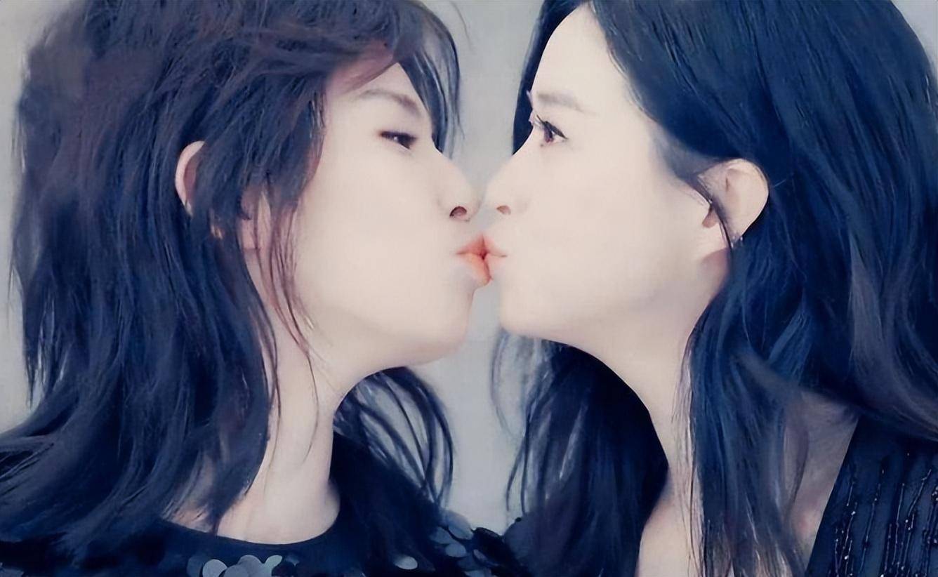 曾经好闺蜜,如今陌生人,可见朋友再亲密,分寸不可失_蒋欣_刘涛_唐嫣