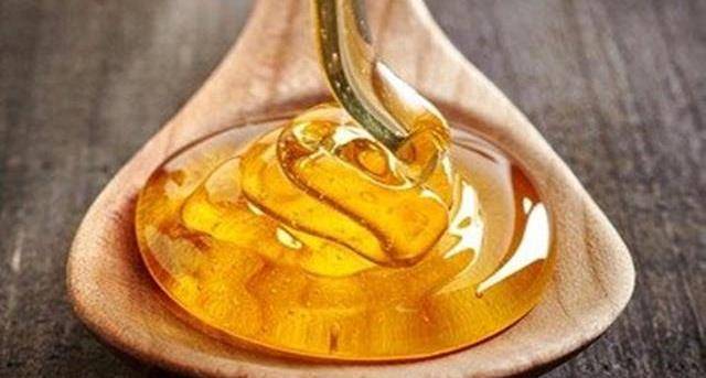 蜂蜜水的功效与作用_坚持喝蜂蜜水一个月变化_身体_人体_物质