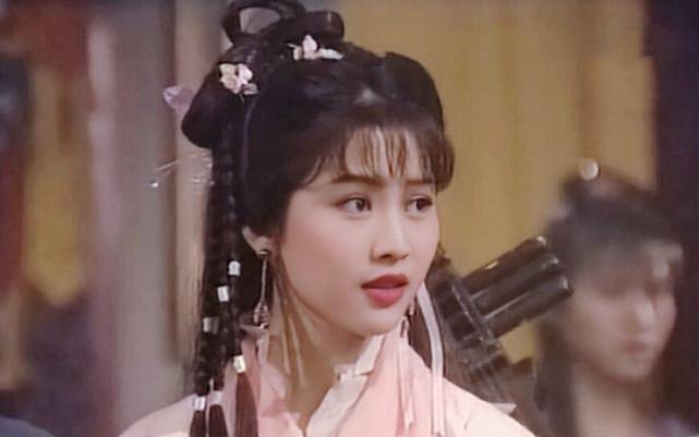 盘点5位70后时尚古装女神:郝蕾大方,蒋勤勤柔美,李嘉欣太惊艳_人家